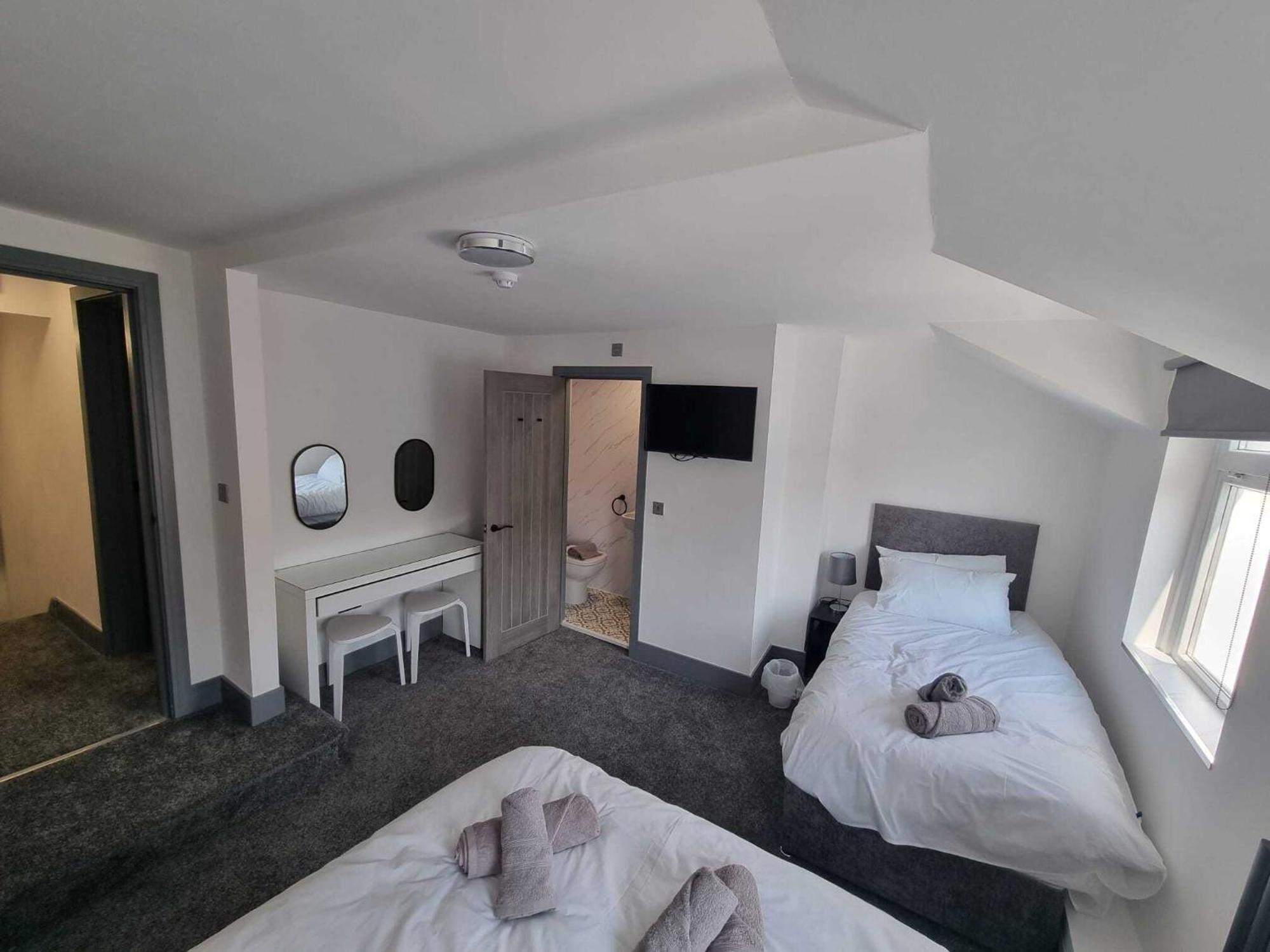 The White House Vegas Suites Блекпул Екстериор снимка